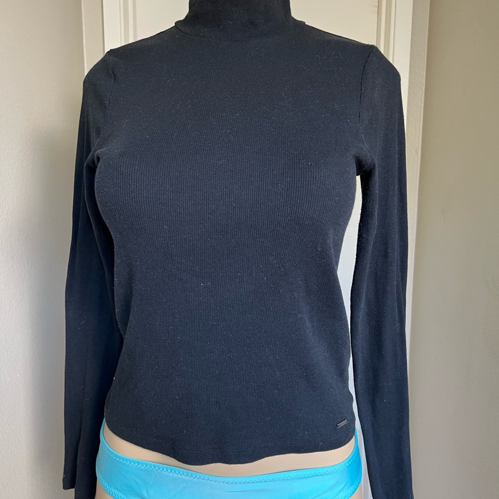 Hollister Midnight Long Sleeve Women's Top